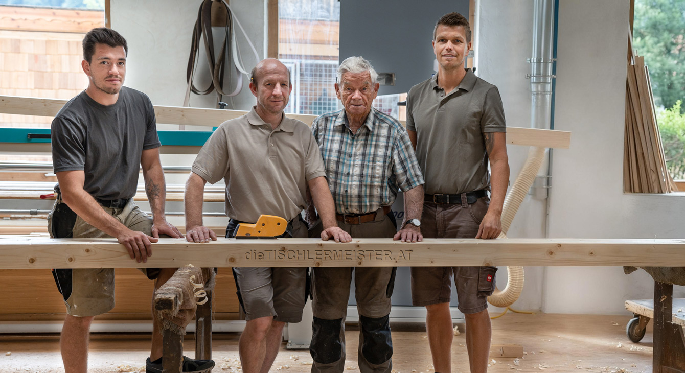 Gruppenbild der Mitarbeiter